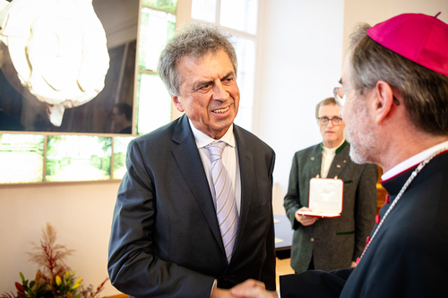 Ordensverleihung / Erzdiözese Wien/ Schönlaub, Stephan Schönlaub Ordensverleihung
