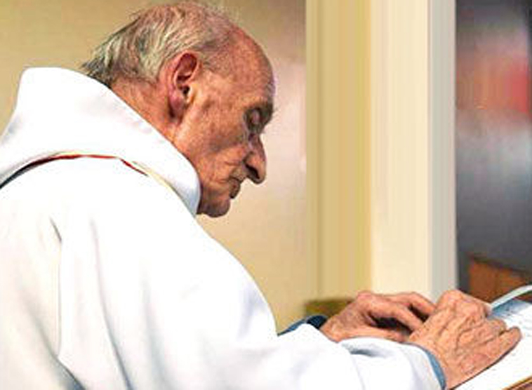 Jacques Hamel+ / Erzdiözese Rouen Papst zu Mord an Hamel: 'Töten im Namen Gottes ist satanisch'