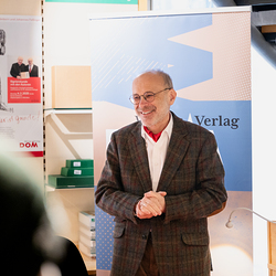 Signierstunde / Erzdiözese Wien/ Schönlaub, Stephan Schönlaub