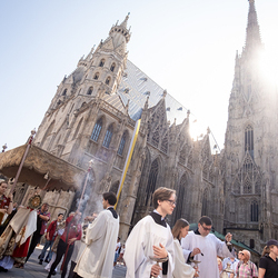 Fronleichnam 2025 / Erzdiözese Wien/ Schönlaub